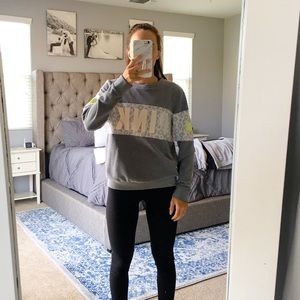 PINK crew neck sweatshirt